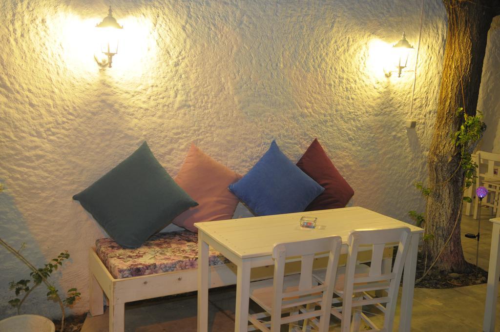 Alacati Alanur Otel Екстериор снимка