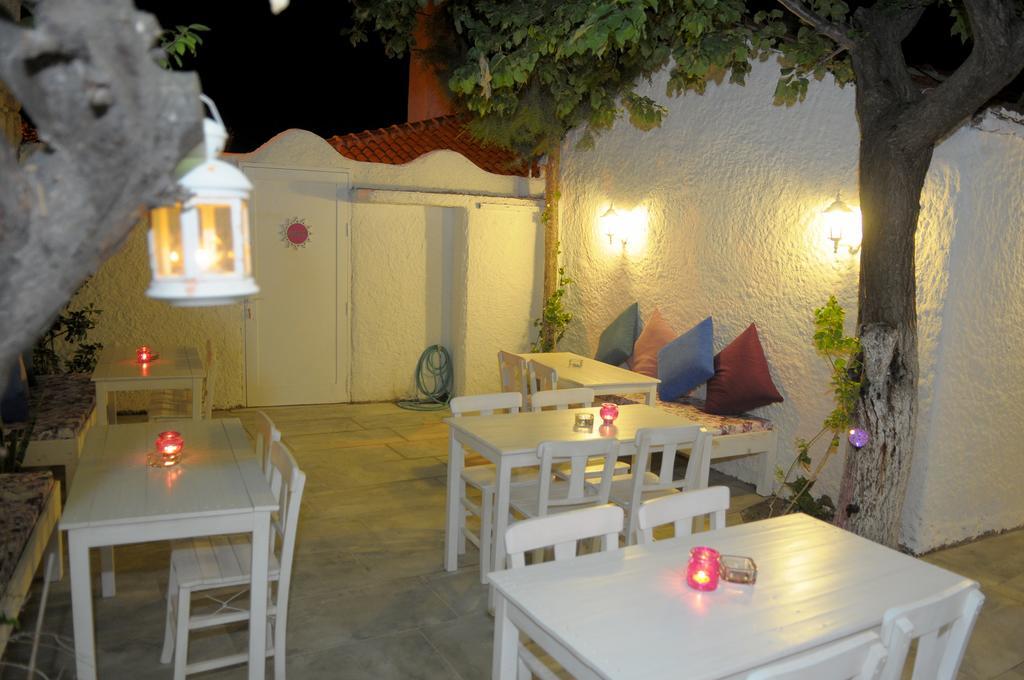 Alacati Alanur Otel Екстериор снимка