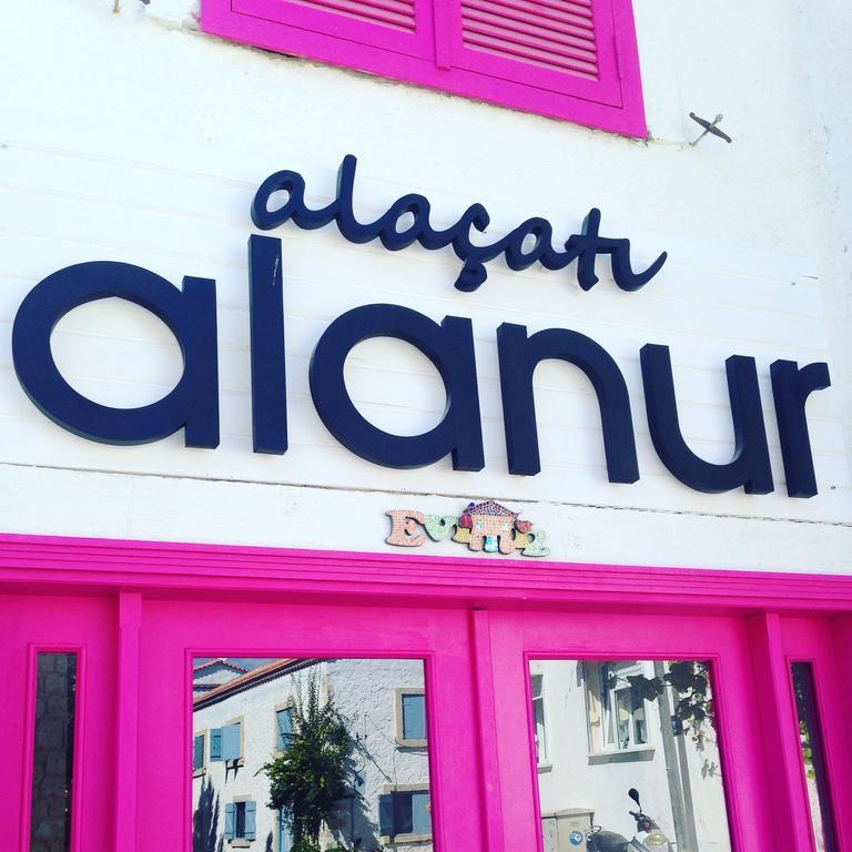 Alacati Alanur Otel Екстериор снимка